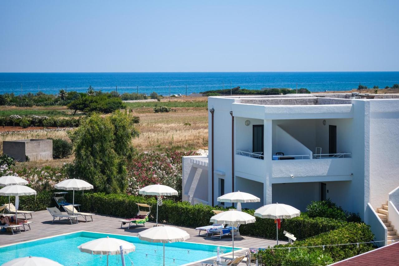 Torre Guaceto Greenblu Resort สเปคคิโอลา ภายนอก รูปภาพ