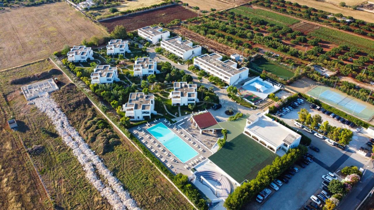 Torre Guaceto Greenblu Resort สเปคคิโอลา ภายนอก รูปภาพ