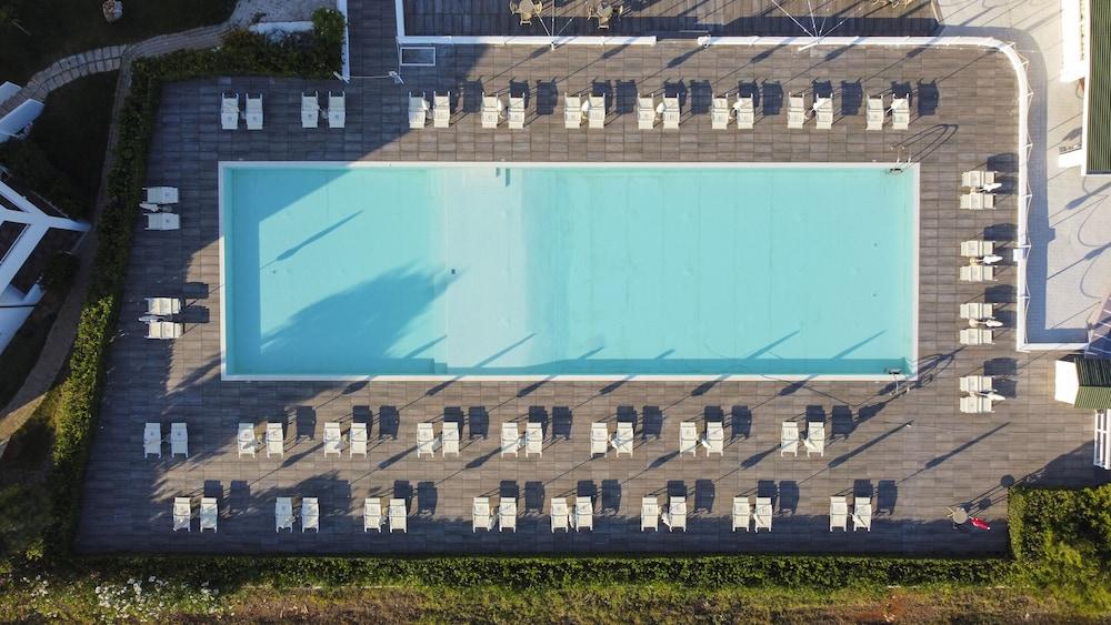 Torre Guaceto Greenblu Resort สเปคคิโอลา ภายนอก รูปภาพ