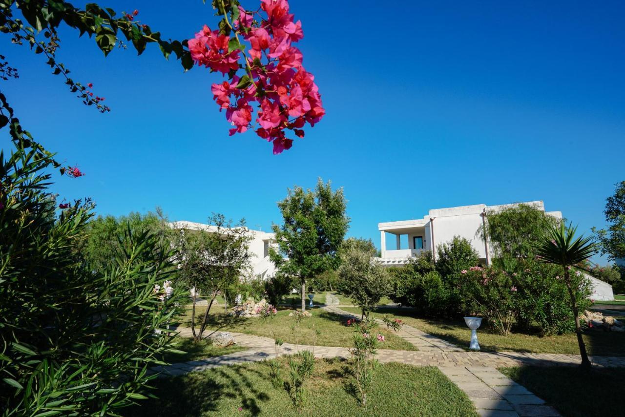 Torre Guaceto Greenblu Resort สเปคคิโอลา ภายนอก รูปภาพ